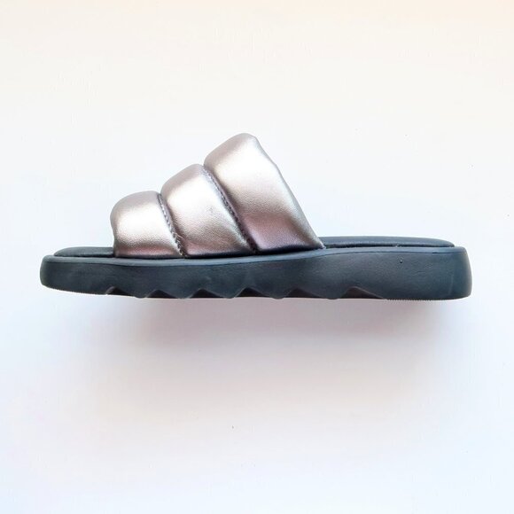 COUGAR Julep Silver Metallic Leather Water-repellent Puffy Slide Flat Sandals - Picture 8 of 16